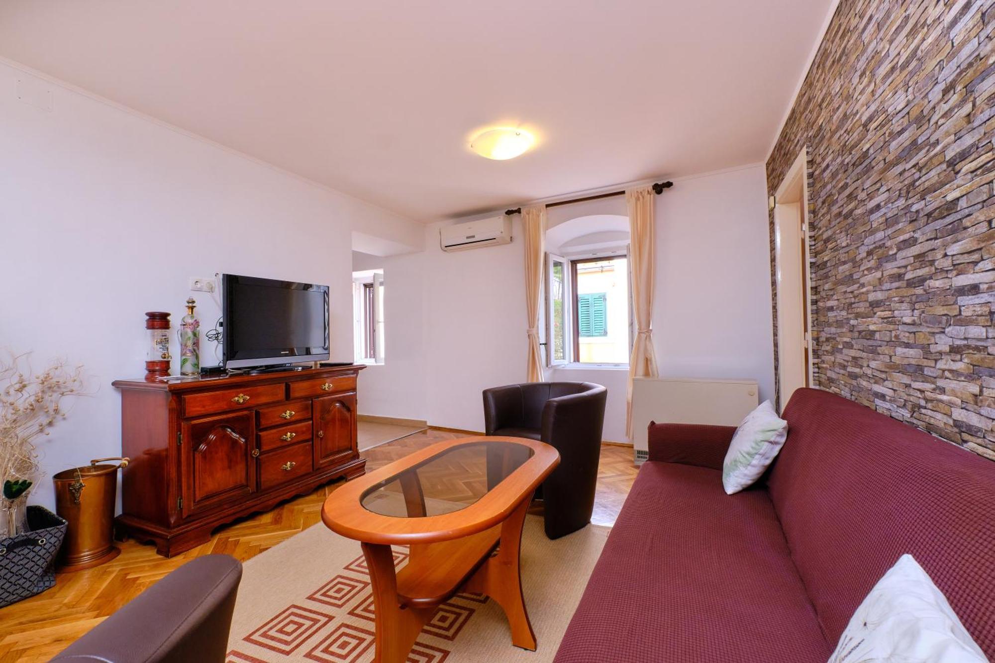 Apartments Antonella Veli Lošinj Exterior foto